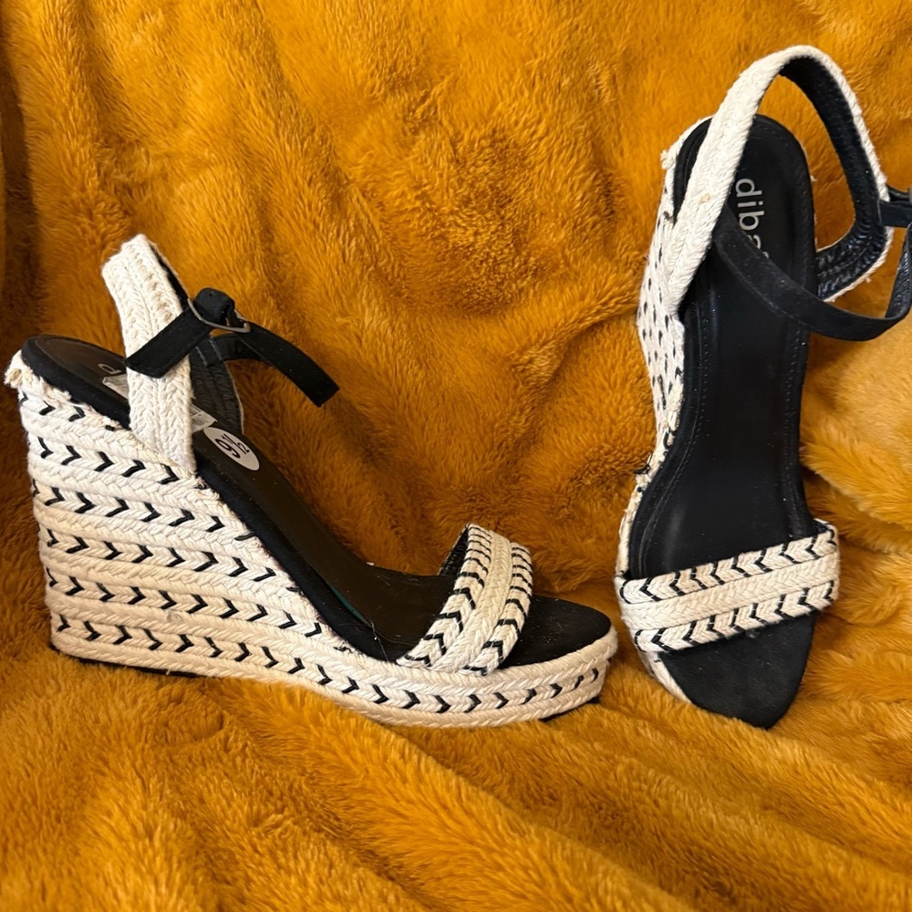 Women's Black and white  Wedge Sandals
